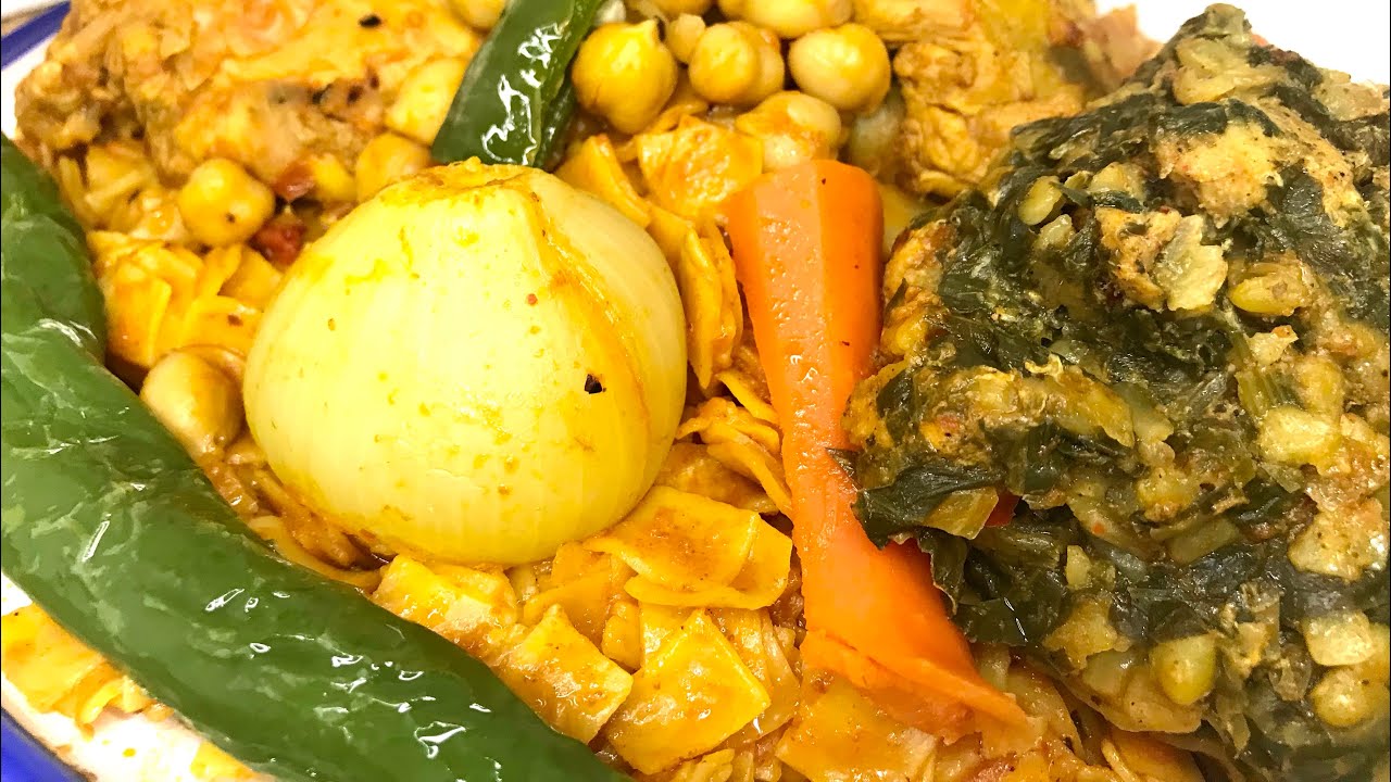 نواصر تونسية بالدجاج والعصبان Tunisien cuisine - YouTube