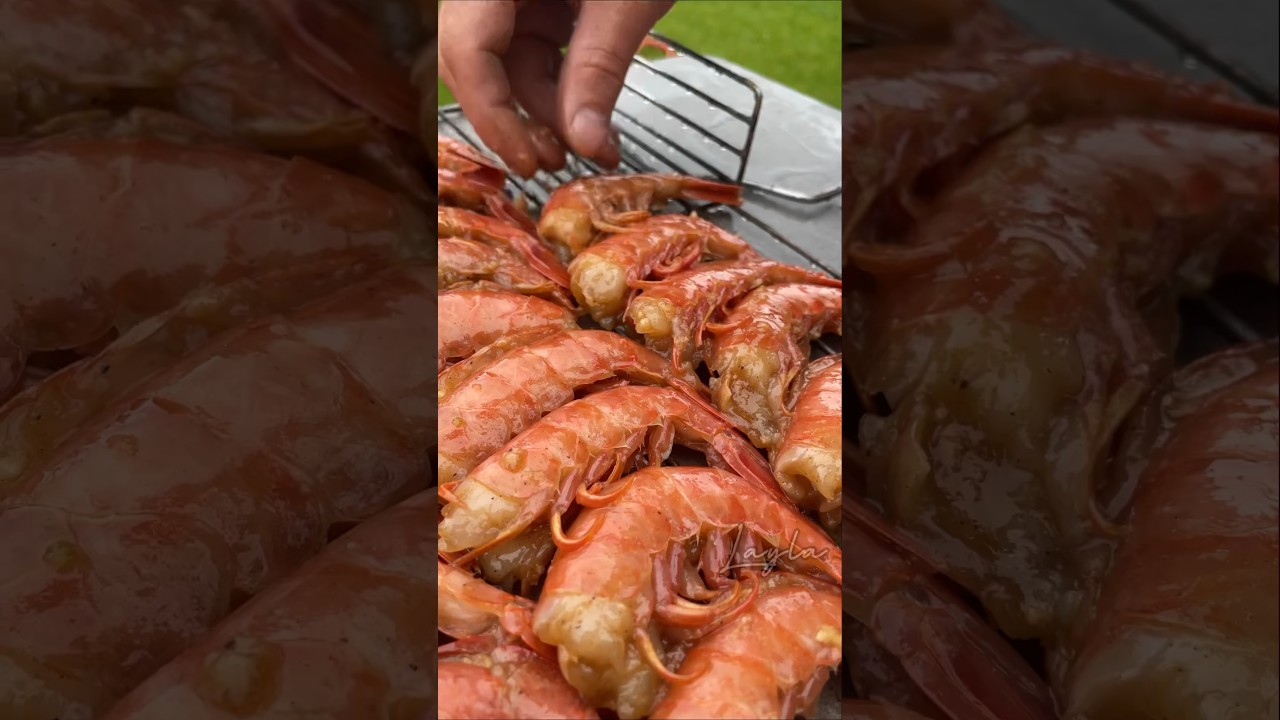 ⁣ИХ ВСЕГДА МАЛО / Как вкусно приготовить сырые креветки🍤 #еда #рецепт #лайла #креветки #лангустины