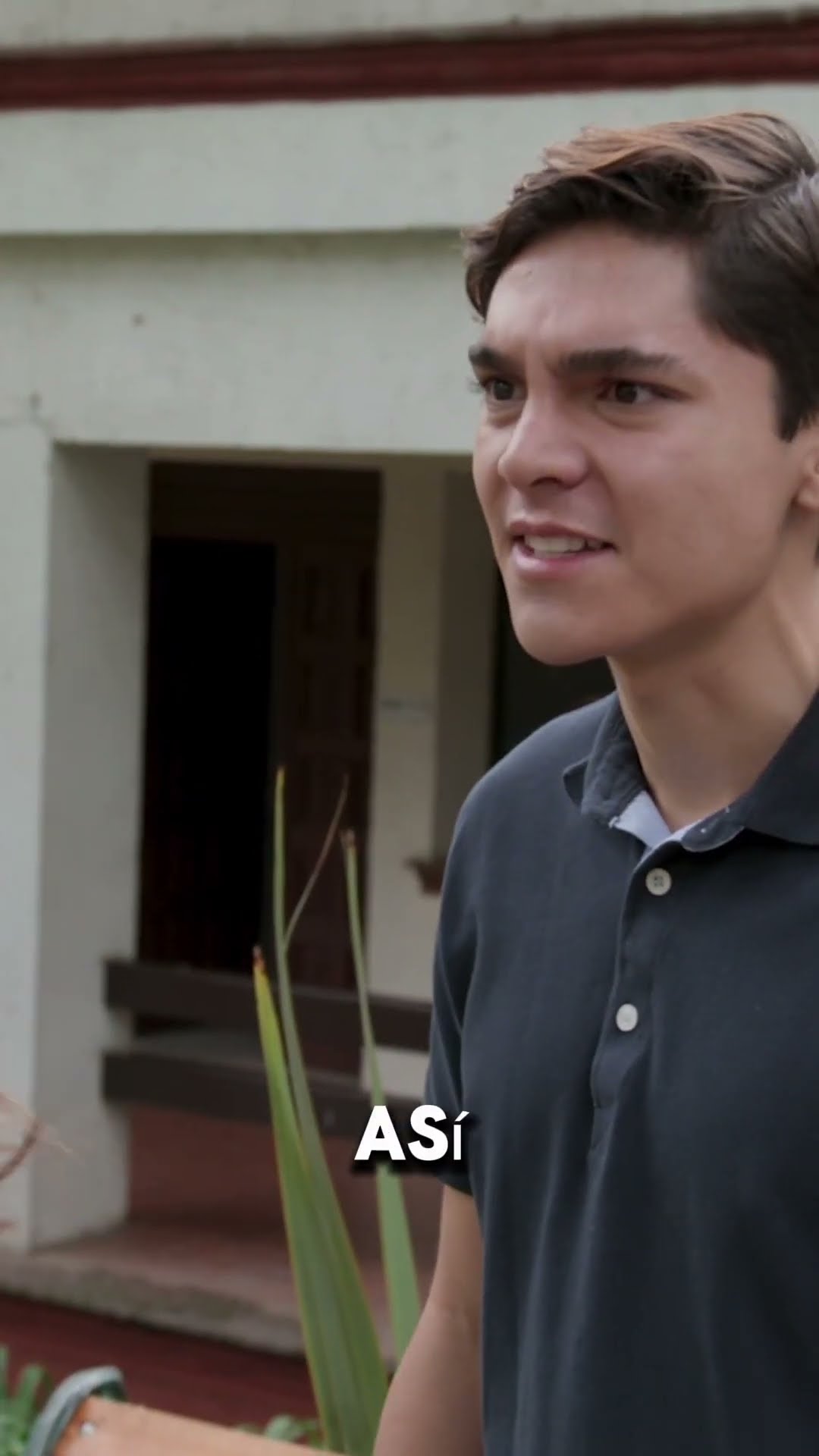 ?? Su novio no la deja vestirse coqueta en la escuela #LaRosaDeGuadalupe