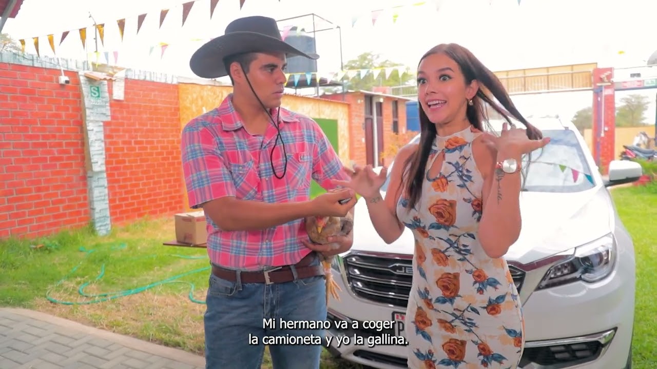 Padre les dejó una herencia una Gallina y una Camioneta 4x4 y pasó esto