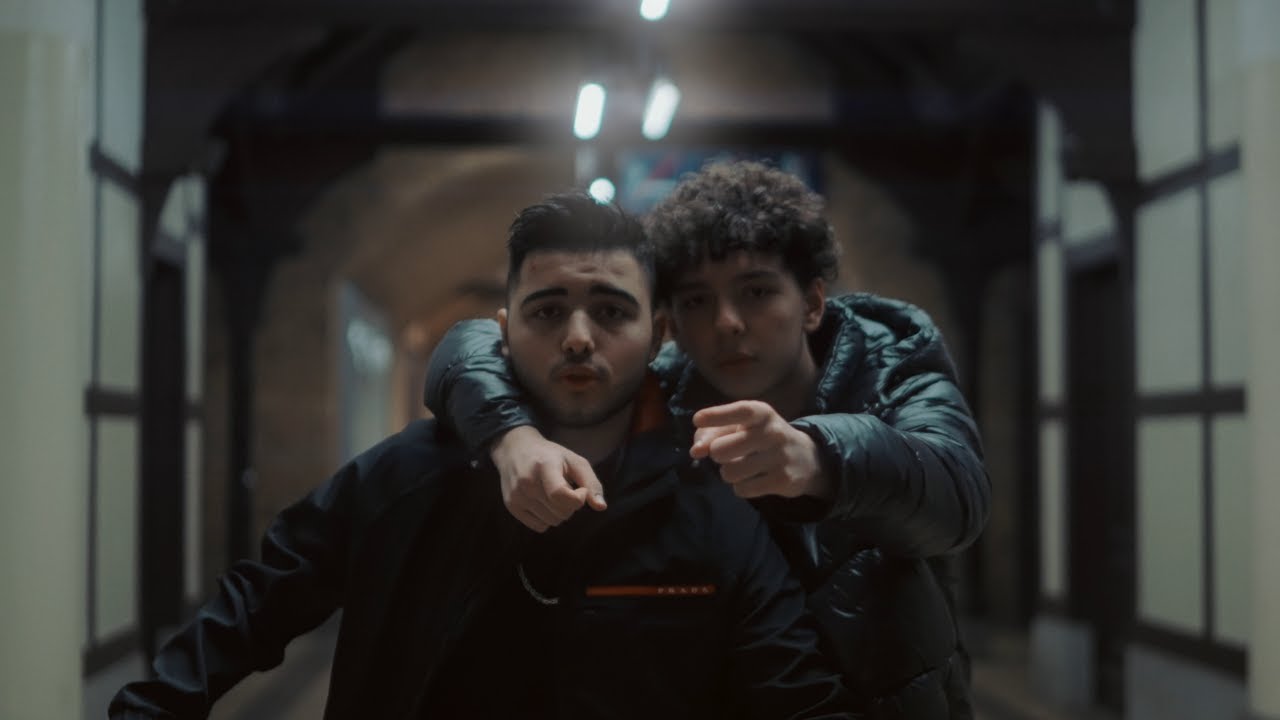 Watch BABYMOENCH & DUHAN - GRAU (OFFIZIELLES VIDEO) on YouTube Watch BABYMOENCH & DUHAN - GRAU (OFFIZIELLES VIDEO) on YouTube