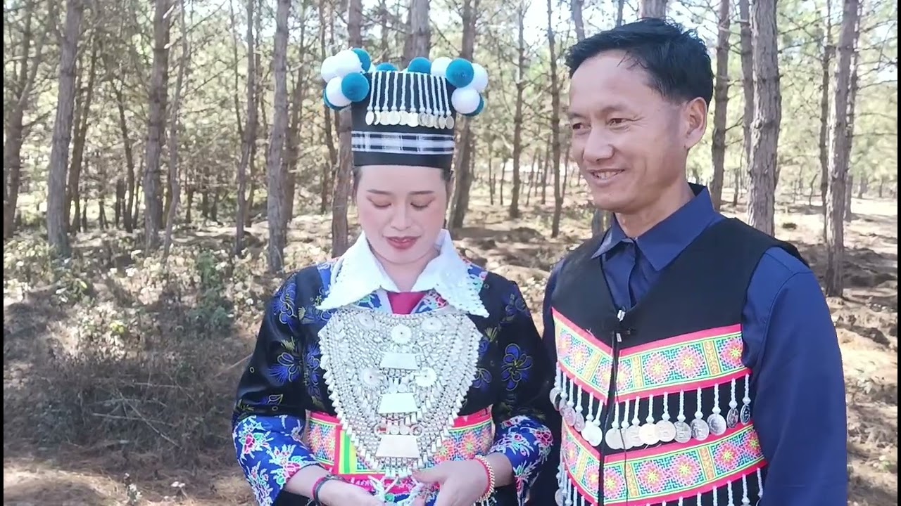 Yias thioj ntxawm  lis.kwv txhiaj tawm tshiab hais tau zoo thiab kho.siab 