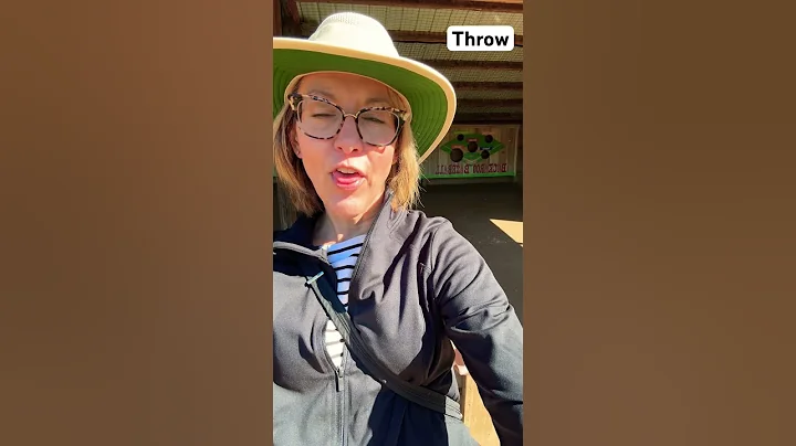 How to Pronounce THROW - #SHORTS Quick #English Pronunciation Mini Lesson #Learnenglish