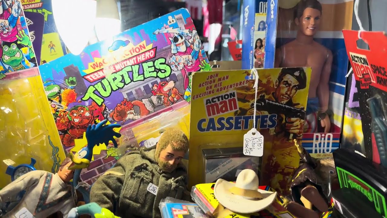 CARHOLME ANTIQUES & COLLECTABLES LINCOLN LINCOLNSHIRE 