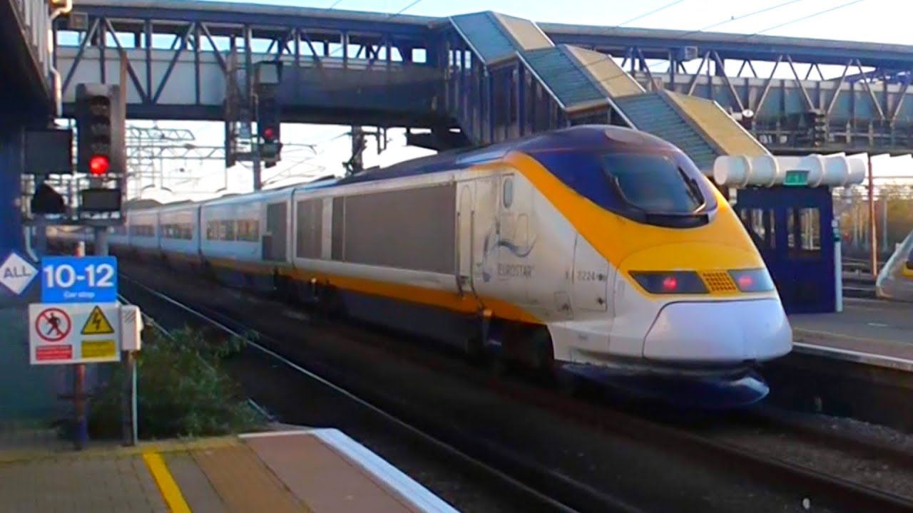 Trains at Ashford International - 22nd November & 3rd December 2017