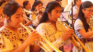 Banda femenil Ka&#39;ux &quot;Dios Nunca Muere&quot;