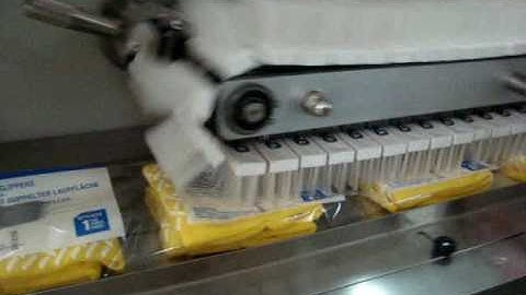 socks packing machine, stockings packaging machine, stcoks flow wrapping machine