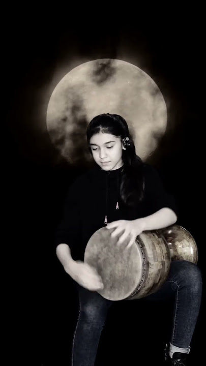 Life’s rhythm in her hands: the heartbeat of a female drummer 💫🥁… meet Yasna Safaei🪘: #drum
