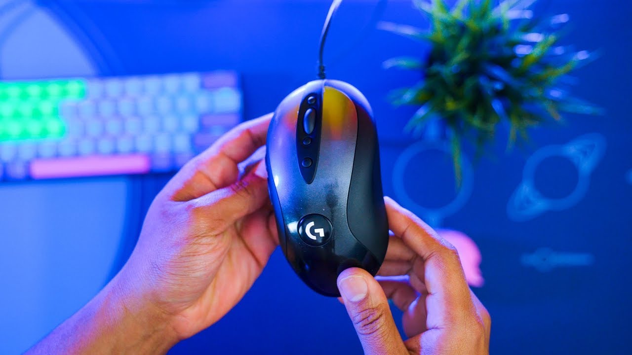 Skim Imponerende portugisisk Logitech MX518 Legendary Review! The Greatest Gaming Mouse EVER MADE  RETURNS - YouTube