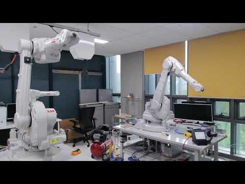 Communication between two robot arm by robodk python api - YouTube