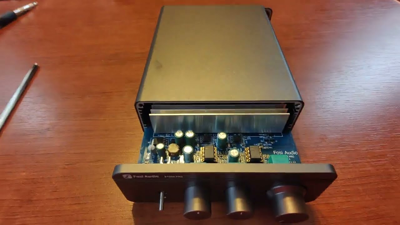 Fosi Audio BT20A Pro amplifier inside - changing opamps Fosi Audio BT20A Pro amplifier inside - changing opamps