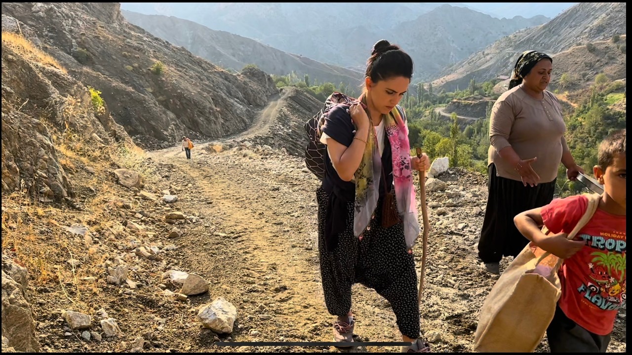 Путешествие в горы / Деревенская жизнь как документальный фильм