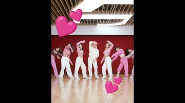 Center Jeongyeon is BACK 💕🤩