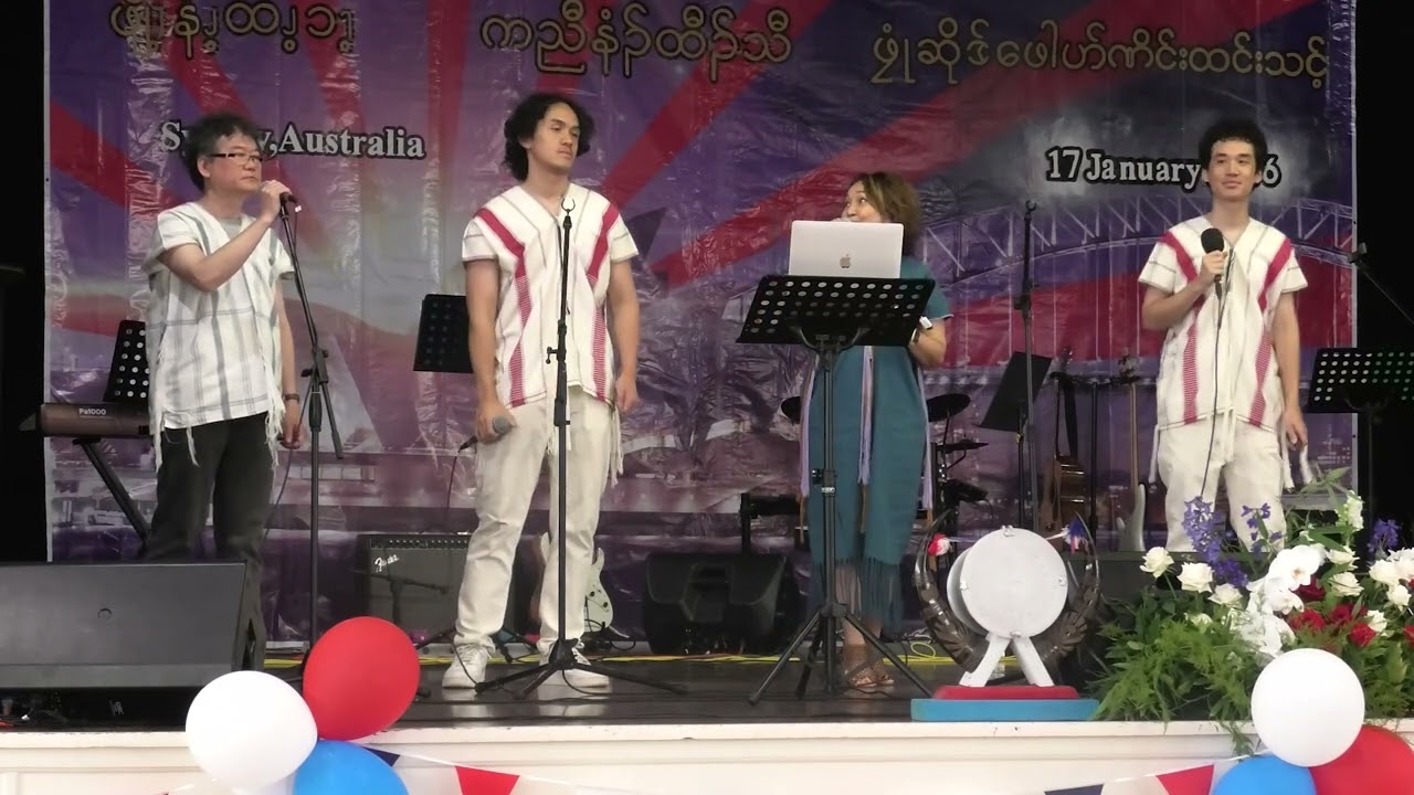 Tharamu Debora Family