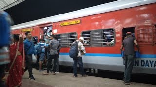 Puri Hatia Tapaswini Express departing on time from Bhubaneswar #Puri #Hatia #Ranchi