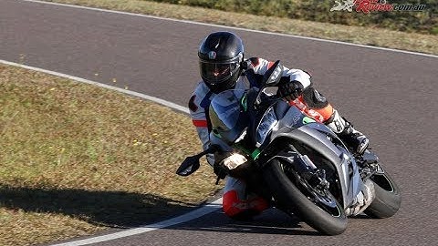 2018 ZX-10R SE Road & Track Test Review, Jeff Ware