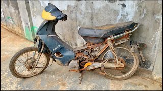 RESTORATION old MOTORCYCLES dormant for years - Restore a broken Honda Motorcycle part 1