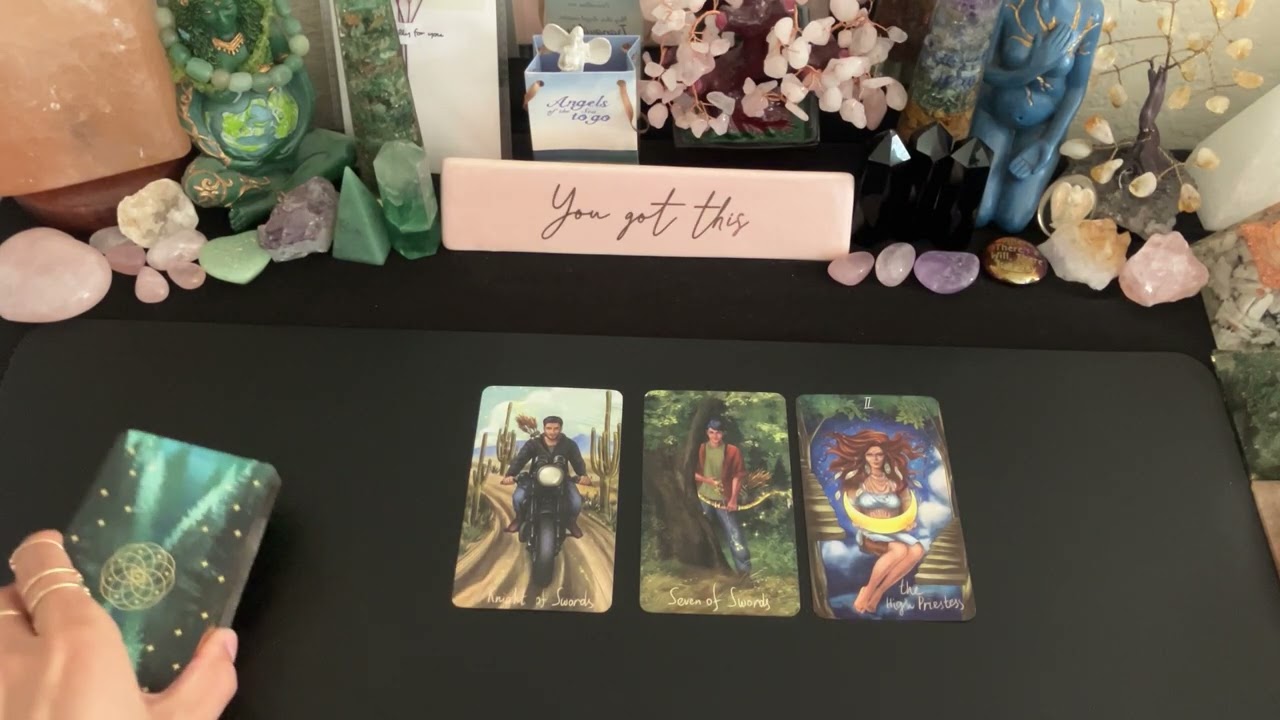 How Your Boss Sees You | Tarot Card Reading