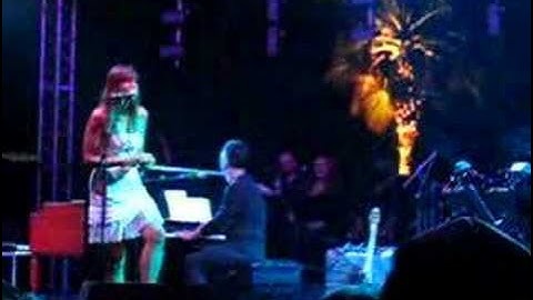 Cat Power - Empty shell (coachella)