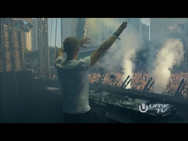 Armin Van Buuren - This is What it Feels Like 10 yr #remix live at #ultramusicfestival 2023 class=