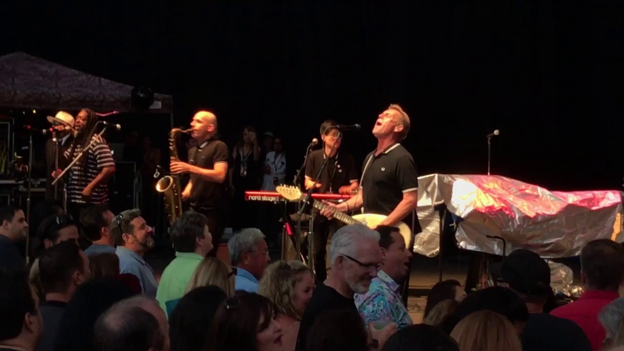 Mirror In The Bathroom by the English Beat, Pacific Amphitheatre, 7/19