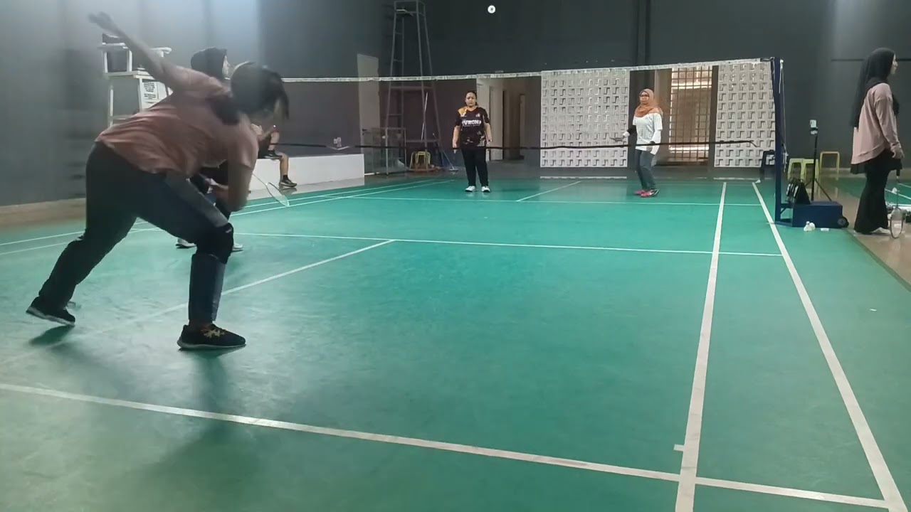 Alitha / Dedeph vs Ranisa / Nadya Mabar Badminton di Sobat Sport