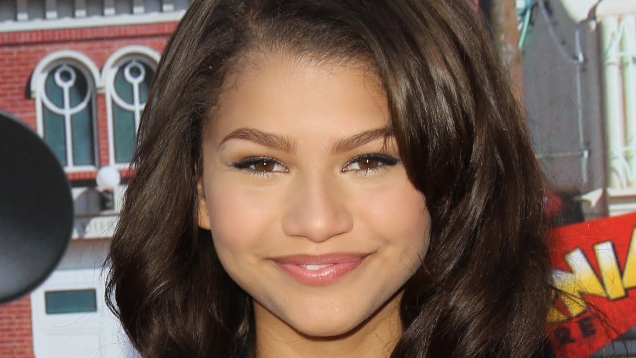 The Transformation Of Zendaya From 13 To 26 Years Old - YouTube