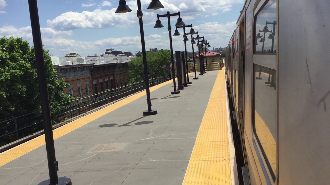 R160A-1 M Local Train @ Seneca Avenue