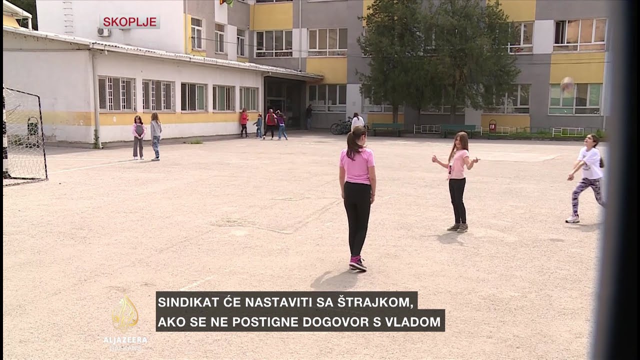 نقابة المعلمين المقدونية تجمد الإضراب