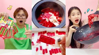 Melt 100 Blood Spitting Gum, Secretly Eat It All, Something Terrible Happened | Funny Playshop screenshot 4