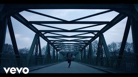 Sjors Veenhuis en de Averechts - Halve Zool (Official Video)