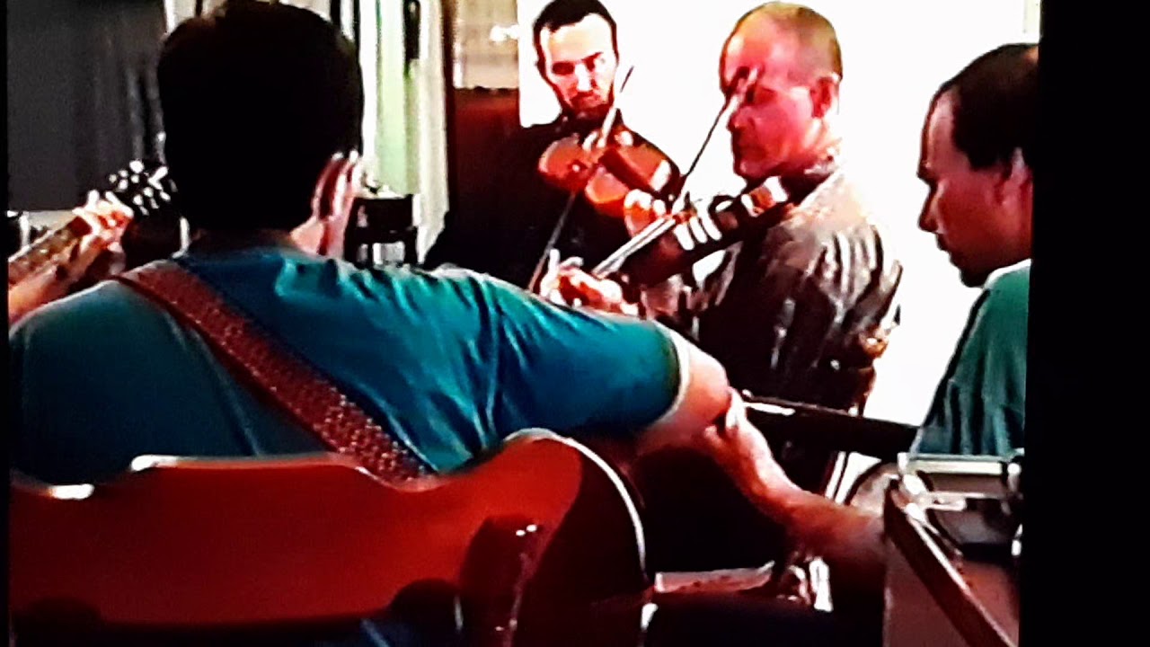 Grizzly Bear-4 Mars 1995-St-Pierre De Wakefield Qc