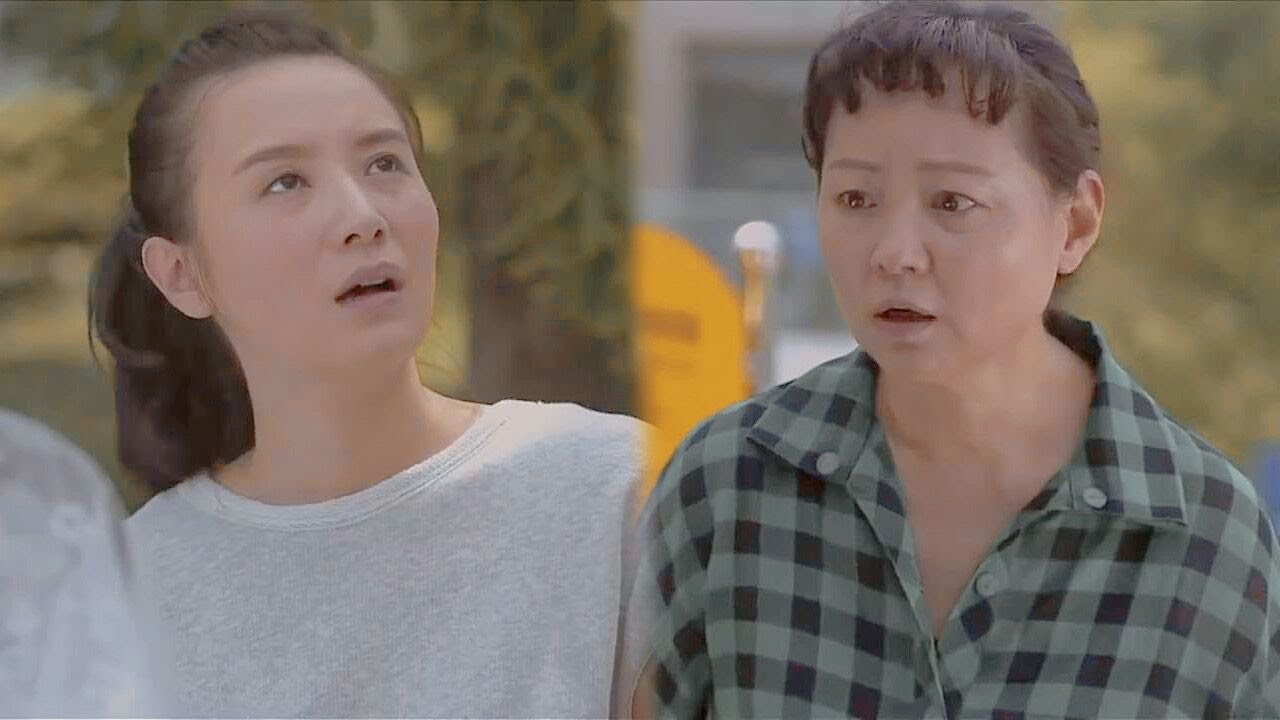母女重逢卻如路人，小心翼翼的愛有多心酸