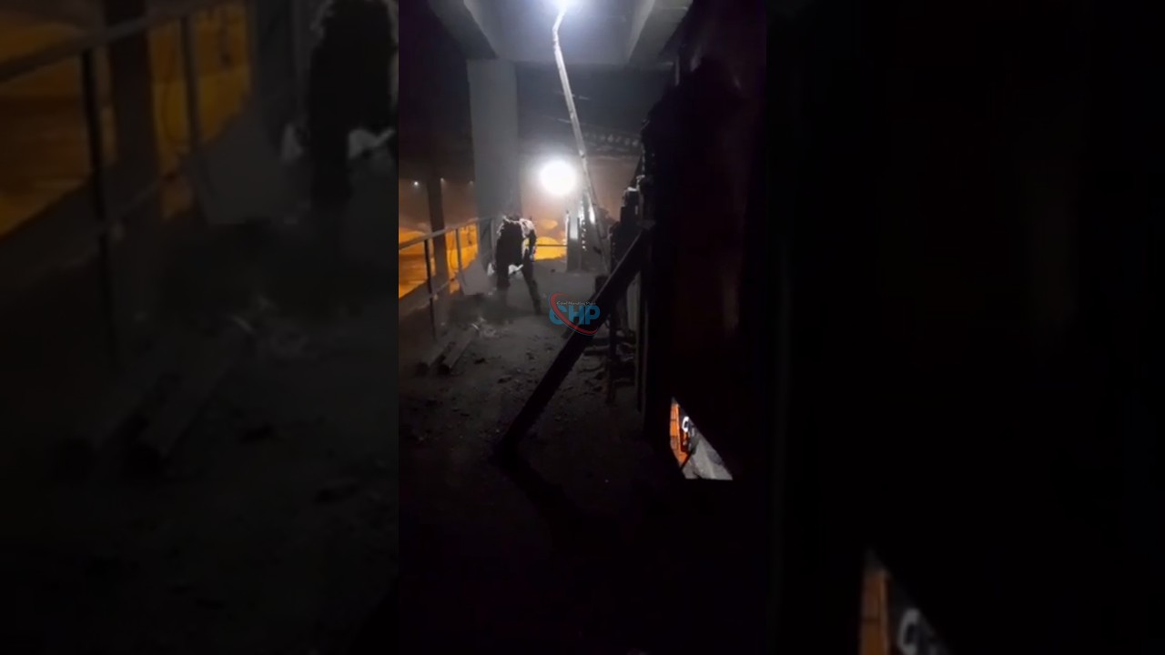 coal plant work, power plant working | 