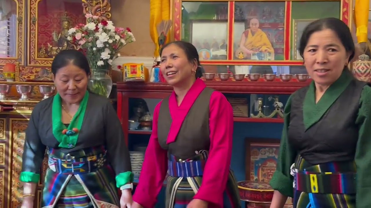 Best friend bond🥰💐