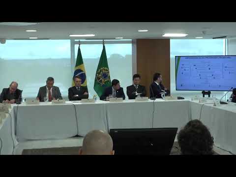 Vídeo de reunião ministerial é liberado por Celso de Mello