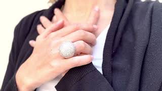 Vidéo: Bague Boule Pavée en or gris 18 Cts avec 4,0 Cts de diamants H-VS. Taille 59.