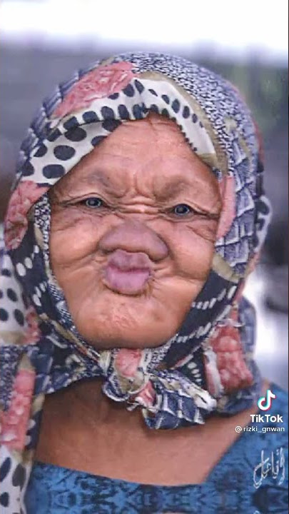 PERTAMA BAWA MOTOR GW NABRAK NENEK-NENEK