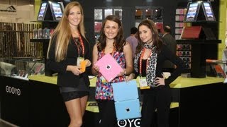 Professional Trade Show Models and Convention Models