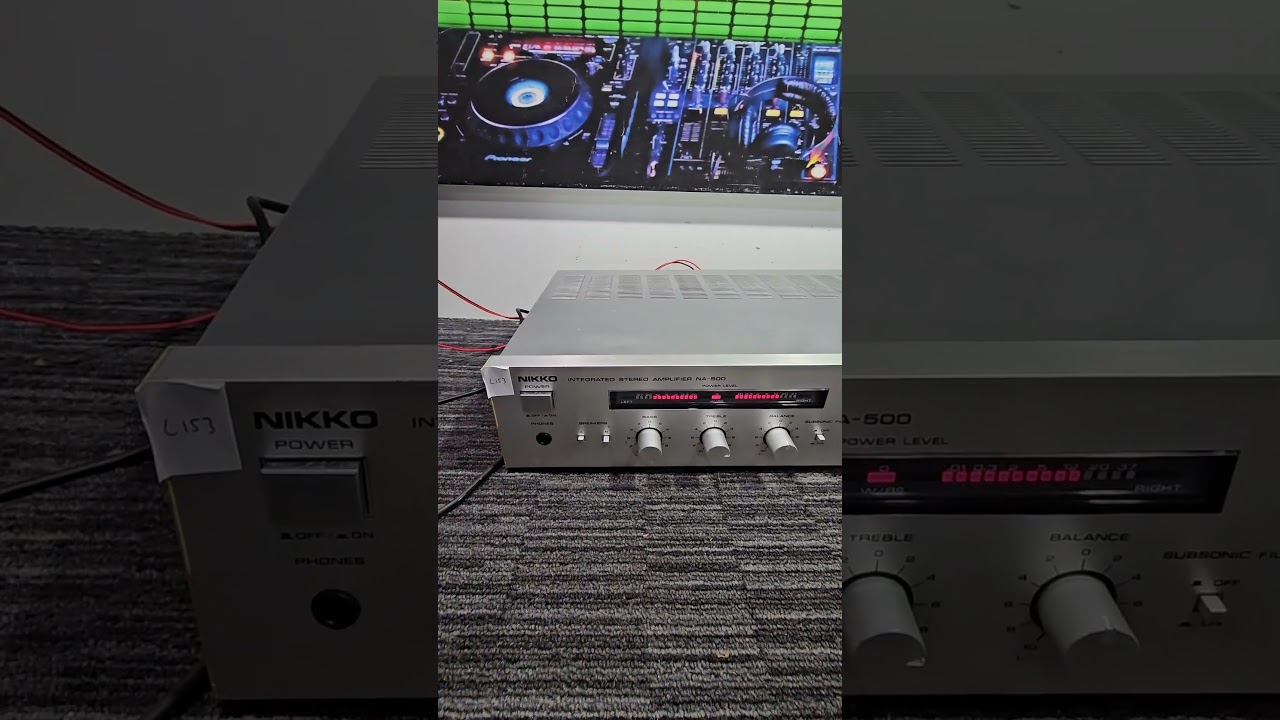 L153 Nikko NA-500 Integrated HiFi Amplifier 40W + 40W Nice Clear Sound