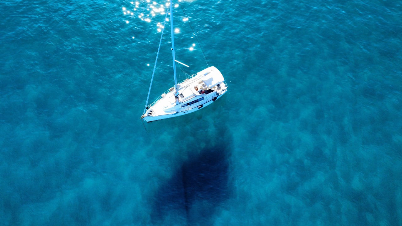 ⁣Sailing with our Beneteau Oceanis 31 - 5th year