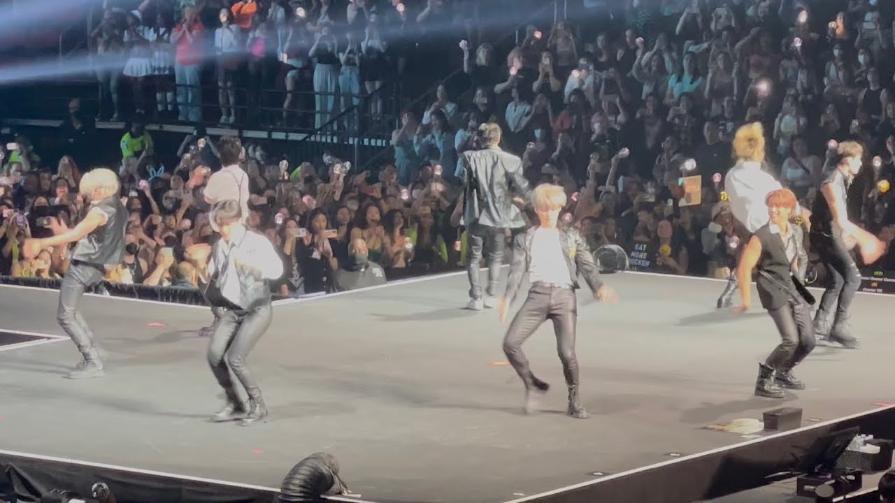 CHARMER + LONELY ST | STRAY KIDS (스트레이 키즈) MANIAC WORLD TOUR | NEWARK | 06/28/22 | 4K