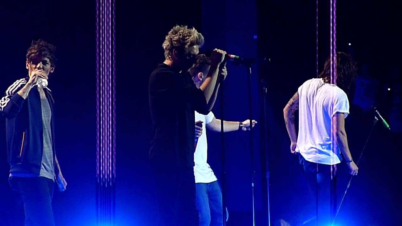 18 - One Direction -Glasgow - SSE Hydro - 07.10.2015