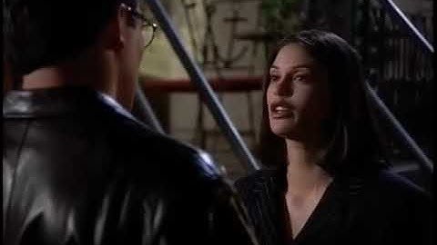 Lois & Clark 2x22 10 - I thought you were Clark Kent!