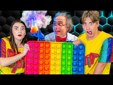 Нас Заперли В Секретной Лаборатории Поп Ит ! **Как выбраться из POP IT тюрьмы?**