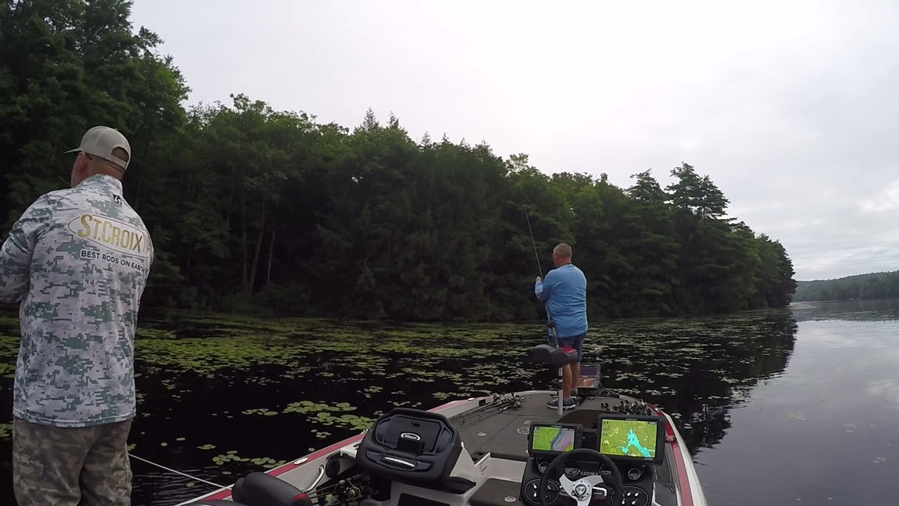 Largemouth Bass Fishing!  August heats up!