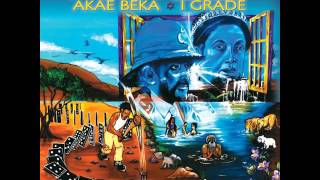 Akae Beka(Midnite) - "Dem a Wariah" chords