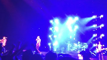 Close Enemies- Example live @The 02, Dublin