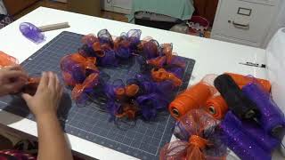 🎃DIY Quick & Easy Halloween Decor 👻   $7 Dollar Tree Wreath! 1