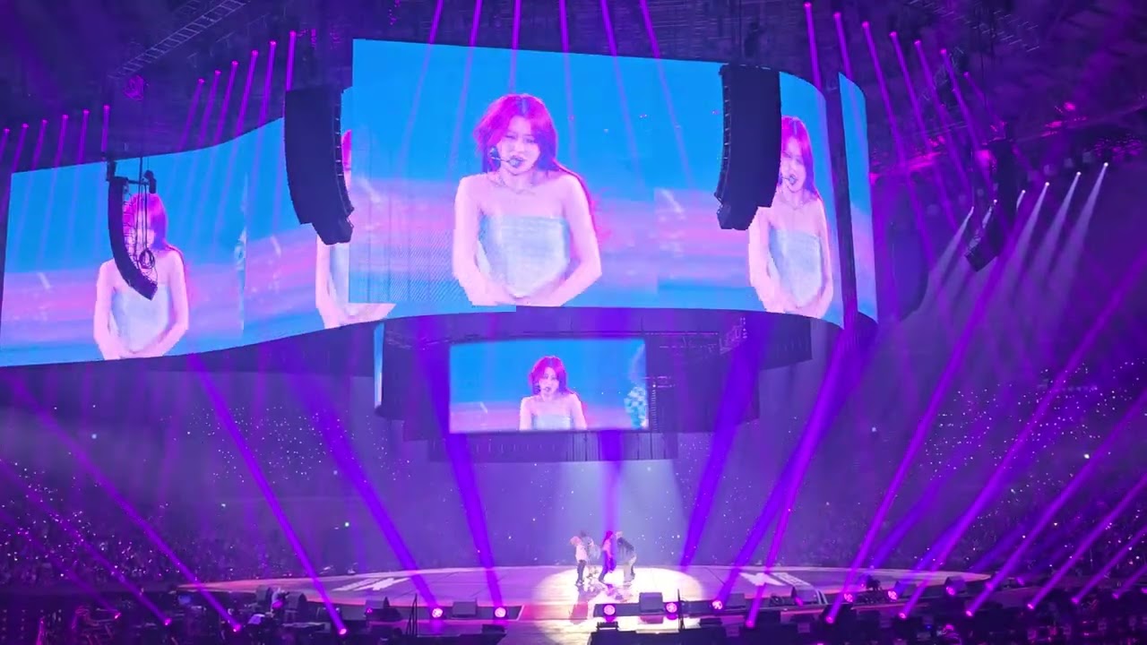 2024 IU H.E.R WORLD TOUR | 20240309 | LE SSERAFIM |  EASY